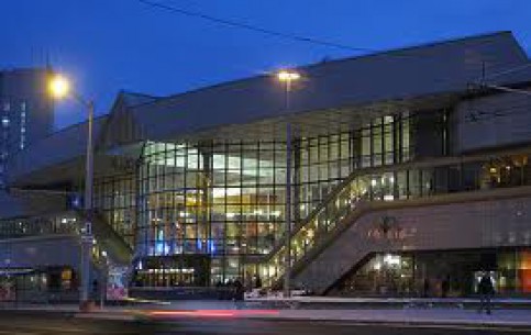 Новое здание Минского железнодорожного вокзала с конкорсом и сетью подземных переходов, открытое в 2000 году, отвечает самым современным требованиям
